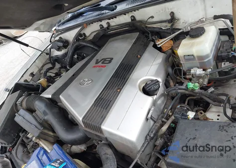 2005 Toyota Land Cruiser V8 из США, поврежденный, VIN JTEHT05J452080146